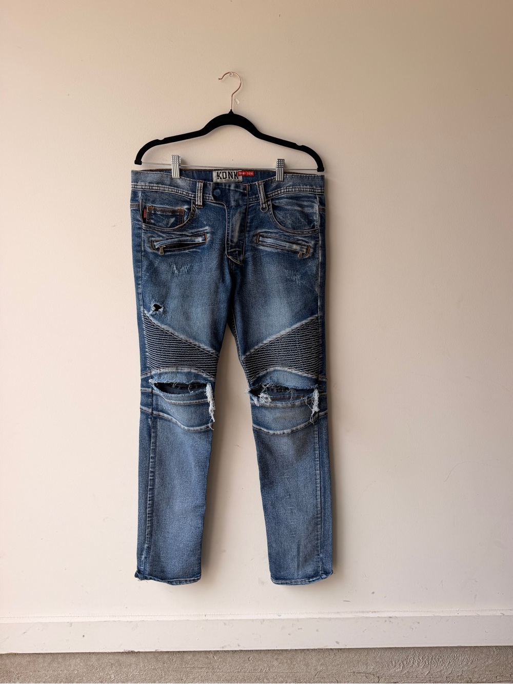 KDNK Men's Distressed Blue Moto Jeans